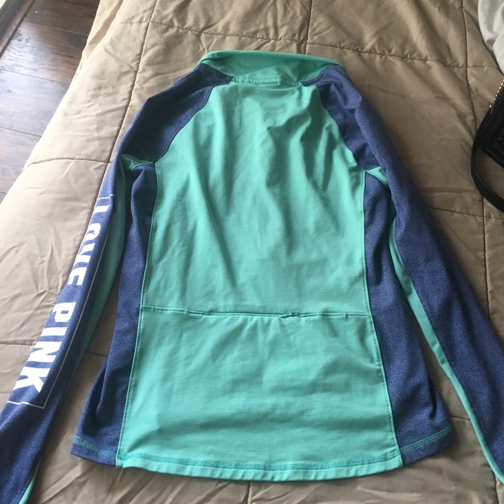 Sweater - Picture 4 of 5